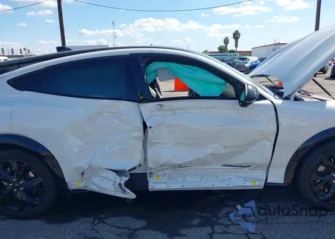 2024 Ford Mustang Mach-E Premium from USA, damaged, VIN 3FMTK3R78RMA18406